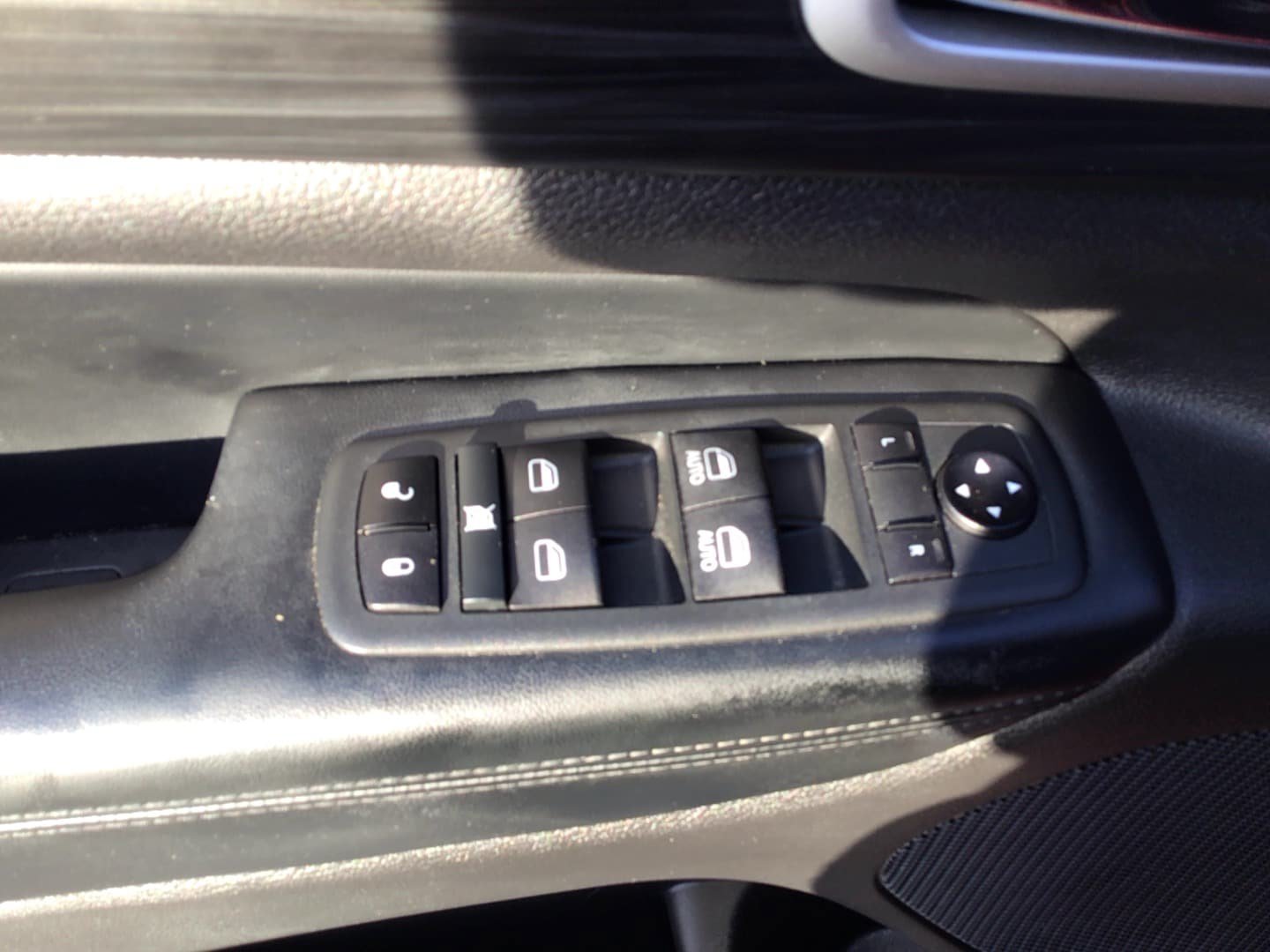 Certified 2020 Jeep Grand Cherokee Altitude AWD/4WD image 10
