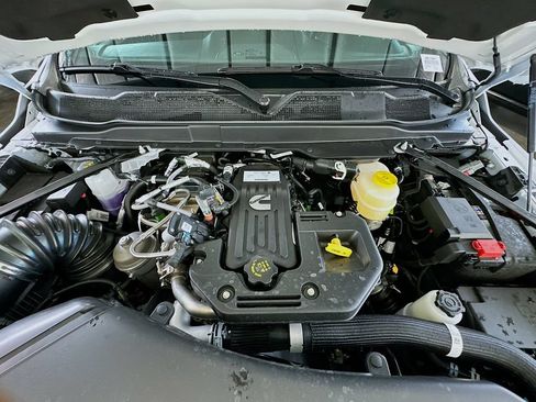 New 2026 RAM 2500 Tradesman AWD/4WD image 17