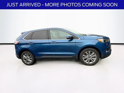Certified 2022 Ford Edge Titanium AWD/4WD image 9
