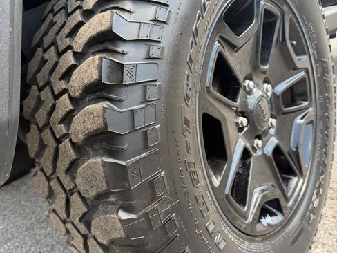 Used 2015 Jeep Wrangler Sport AWD/4WD image 12