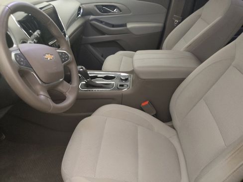 Used 2018 Chevrolet Traverse LT FWD image 17