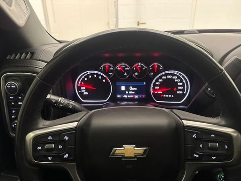 Used 2021 Chevrolet Silverado 1500 LTZ w/ LTZ Premium Package AWD/4WD image 15