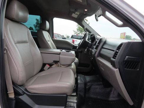 Used 2017 Ford F350 XL w/ Power Equipment Group AWD/4WD image 31