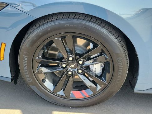 Used 2025 Ford Mustang GT RWD image 28