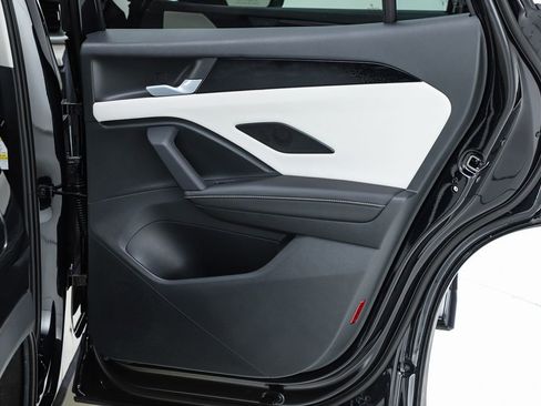 New 2026 Volkswagen Tiguan SE AWD/4WD image 70