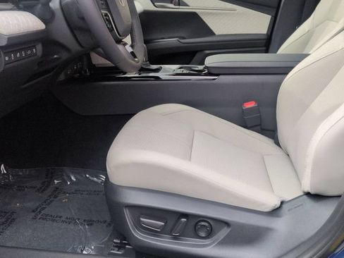 New 2026 Toyota Camry XLE AWD/4WD image 12
