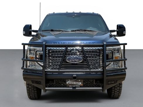 Used 2022 Ford F350 Lariat AWD/4WD image 3