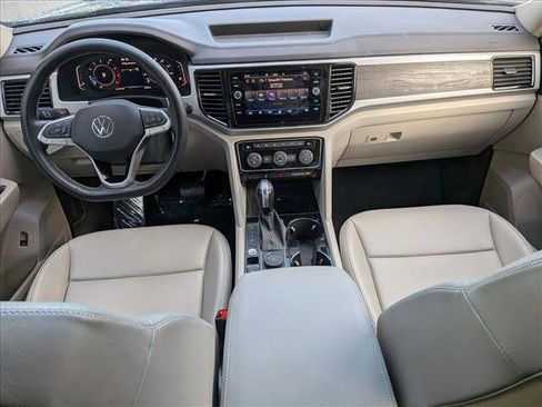 Used 2022 Volkswagen Atlas SE image 17
