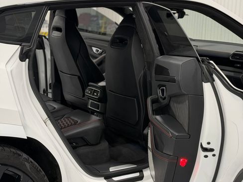 Used 2024 Lamborghini Urus S AWD/4WD image 8