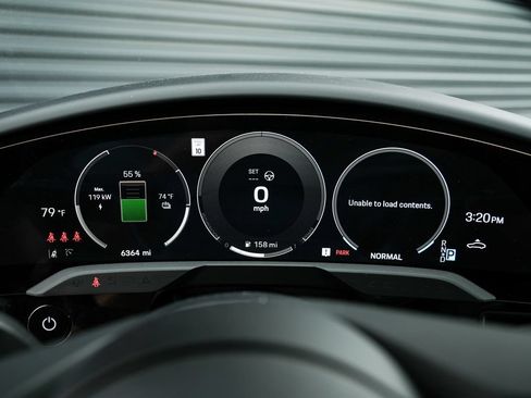 Certified 2025 Porsche Taycan 4S AWD/4WD image 28