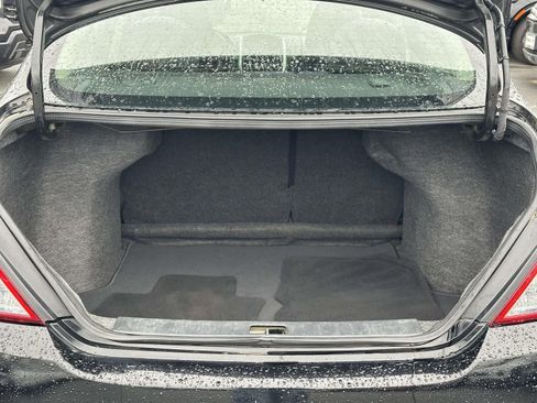 Used 2016 Nissan Versa SV FWD image 24