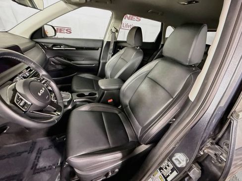 Used 2025 Kia Seltos EX AWD/4WD image 25