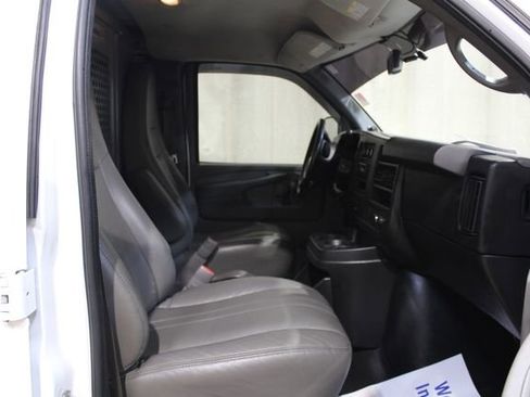 Used 2014 Chevrolet Express 3500 image 13