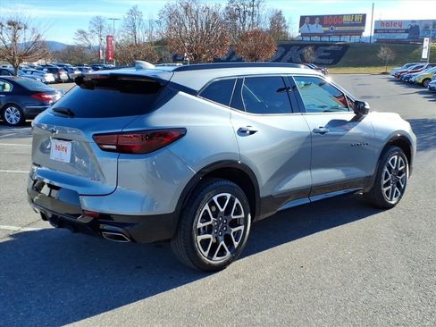 Used 2025 Chevrolet Blazer RS image 4