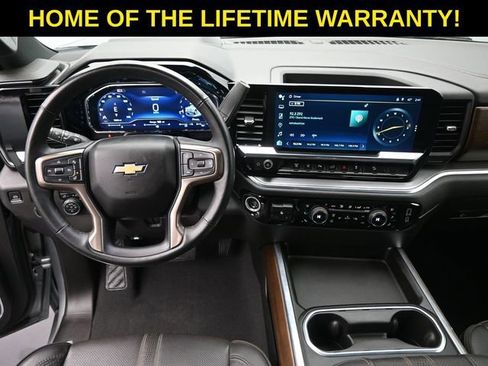 Used 2024 Chevrolet Silverado 3500 High Country w/ Technology Package image 15