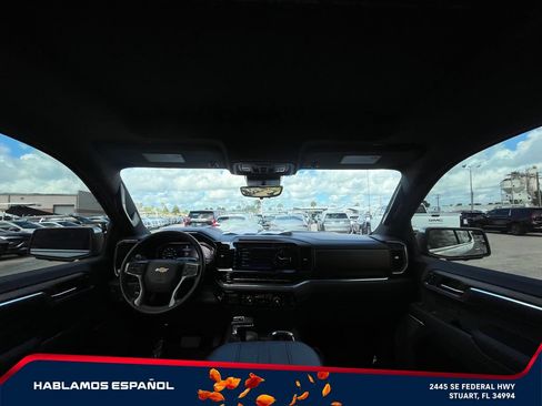 Used 2023 Chevrolet Silverado 1500 High Country w/ Technology Package AWD/4WD image 14