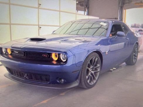 Used 2023 Dodge Challenger R/T Scat Pack w/ Plus Package RWD image 4