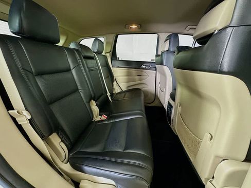 Used 2014 Jeep Grand Cherokee Laredo w/ Quick Order Package 23E image 28