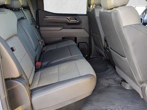 Used 2024 Chevrolet Silverado 1500 ZR2 w/ Technology Package AWD/4WD image 19