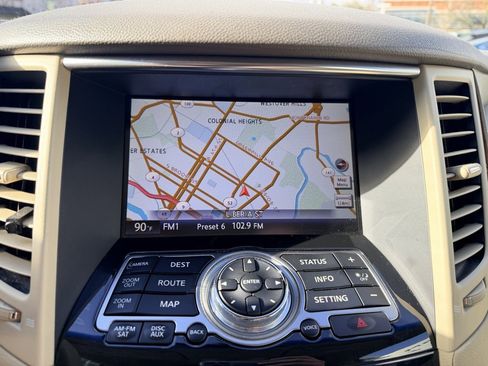 Used 2011 INFINITI FX35 2WD w/ Premium Pkg image 32