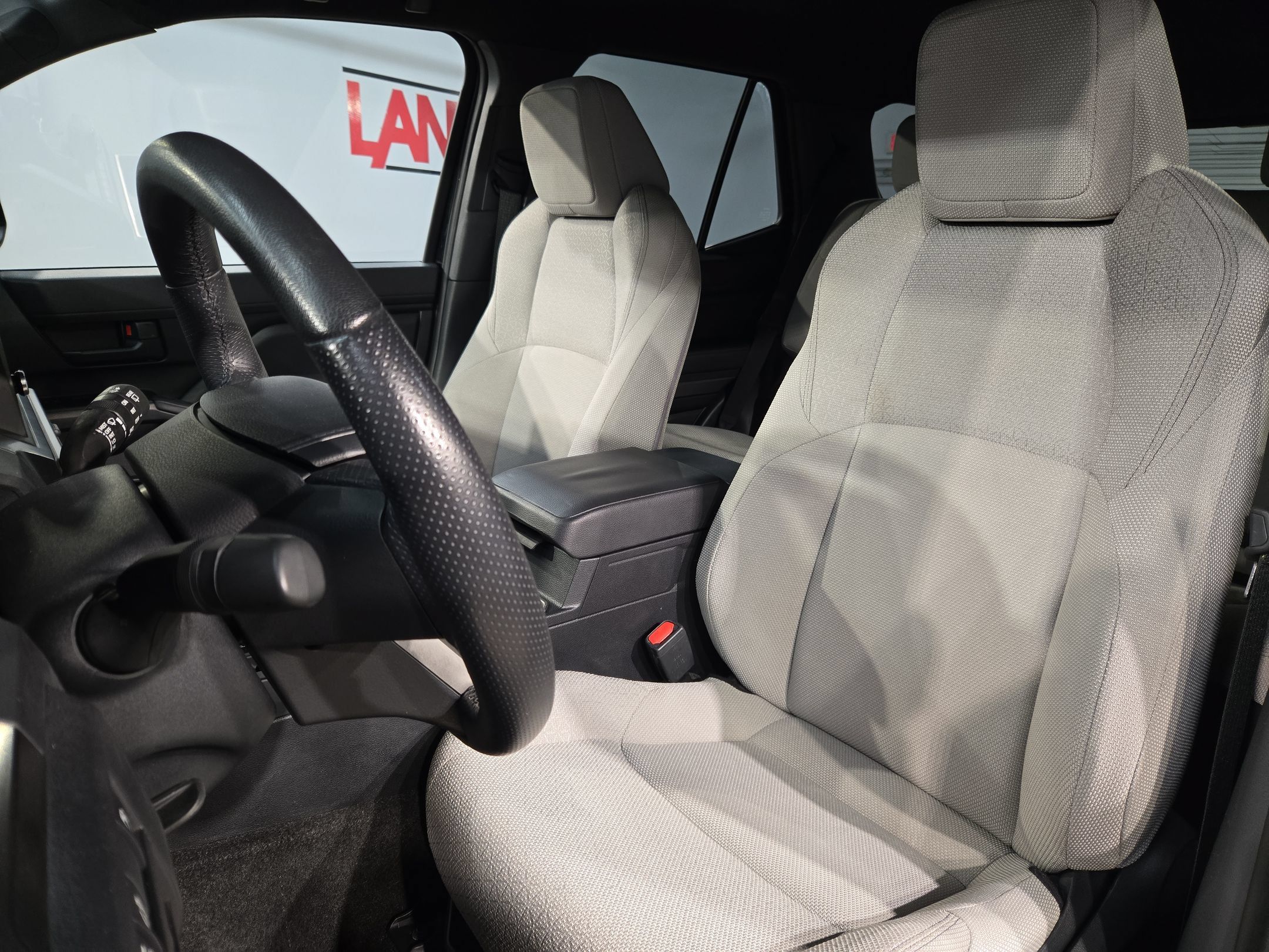 Certified 2025 Toyota 4Runner SR5 AWD/4WD image 24