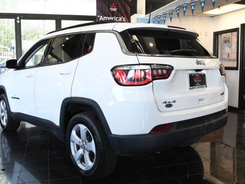 Used 2018 Jeep Compass Latitude w/ Popular Equipment Group AWD/4WD image 13