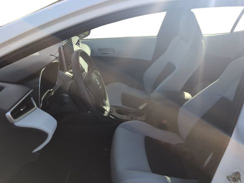 Used 2025 Toyota Corolla SE FWD image 8