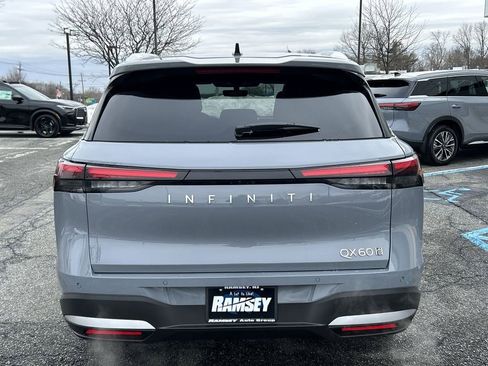 New 2026 INFINITI QX60 Luxe image 17