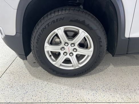 Used 2019 GMC Acadia SLE FWD image 30