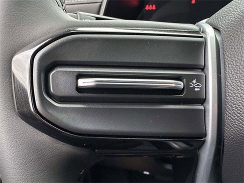 Certified 2024 Chevrolet Colorado LT image 25