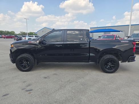 Used 2021 Chevrolet Silverado 1500 Custom Trail Boss w/ LPO, Dark Essentials Package AWD/4WD image 6