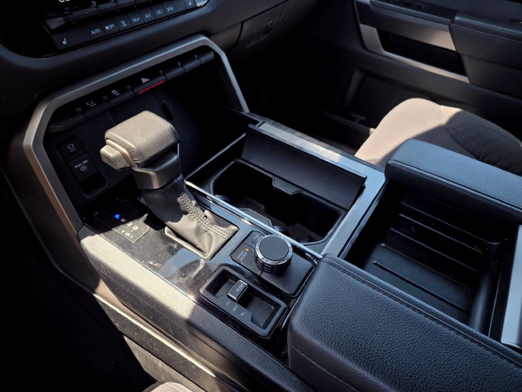 Used 2025 Toyota Sequoia SR5 AWD/4WD image 19
