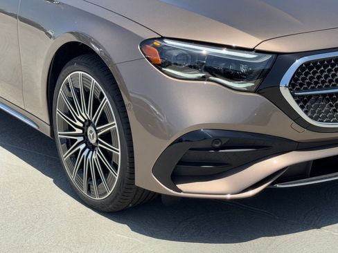 New 2025 Mercedes-Benz E 350 Sedan image 4