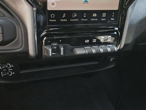 New 2026 RAM 2500 Tradesman AWD/4WD image 18