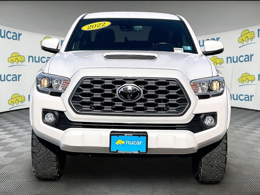Used 2022 Toyota Tacoma TRD Sport w/ Technology Package AWD/4WD image 2