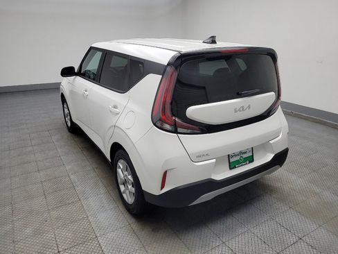 Used 2025 Kia Soul S FWD image 5