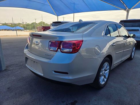 Used 2014 Chevrolet Malibu LT w/ Power Convenience Package FWD image 4