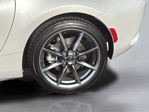 Used 2023 MAZDA MX-5 Miata Grand Touring image 13