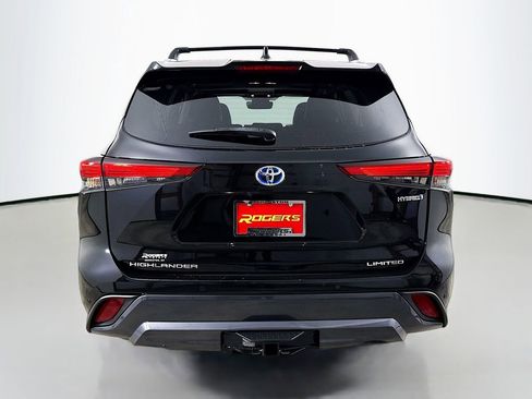 Used 2023 Toyota Highlander Limited image 7