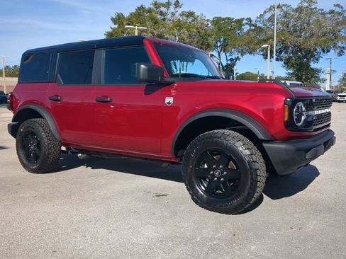 New 2025 Ford Bronco Big Bend image 2