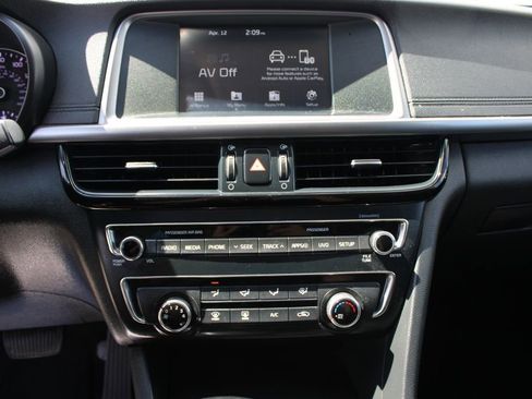 Used 2018 Kia Optima S w/ 18" Alloy Wheels Package image 22