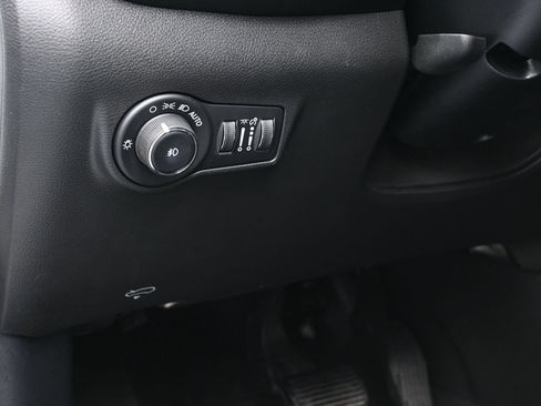 Used 2026 Jeep Compass Trailhawk AWD/4WD image 23