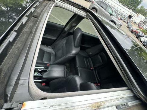 Used 2017 Honda Accord EX-L image 6