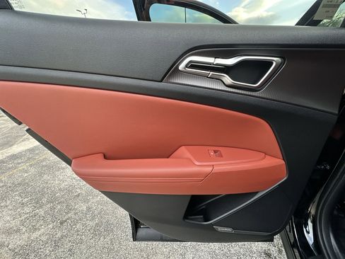 Used 2026 Kia Sportage SX image 29