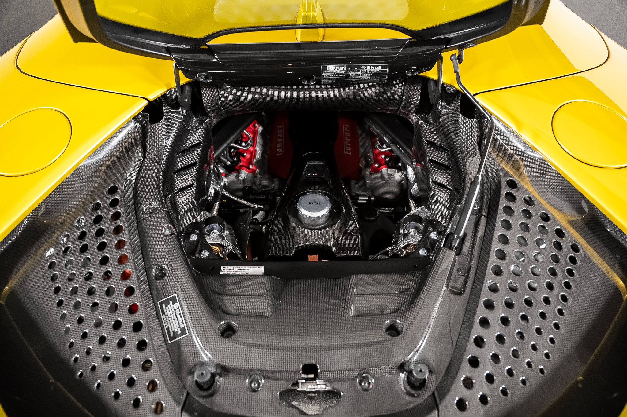 Used 2024 Ferrari SF90 Spider AWD/4WD image 61