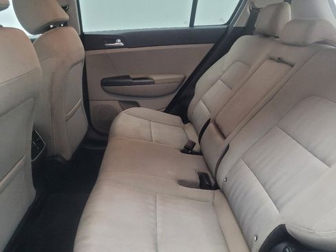 Used 2021 Kia Sportage LX FWD image 18