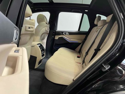 Used 2021 BMW X5 sDrive40i w/ Premium Package image 25