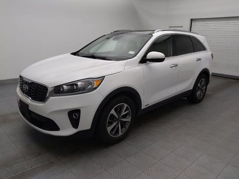 Used 2019 Kia Sorento EX w/ EX Touring Package image 2