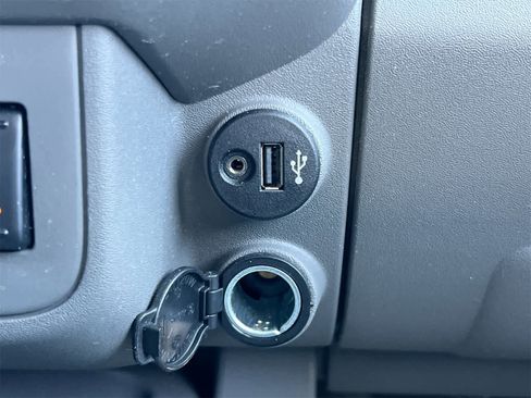 Used 2018 Nissan Frontier SV w/ Value Truck Package image 30