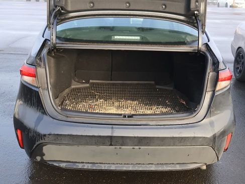 Used 2020 Toyota Corolla LE image 6